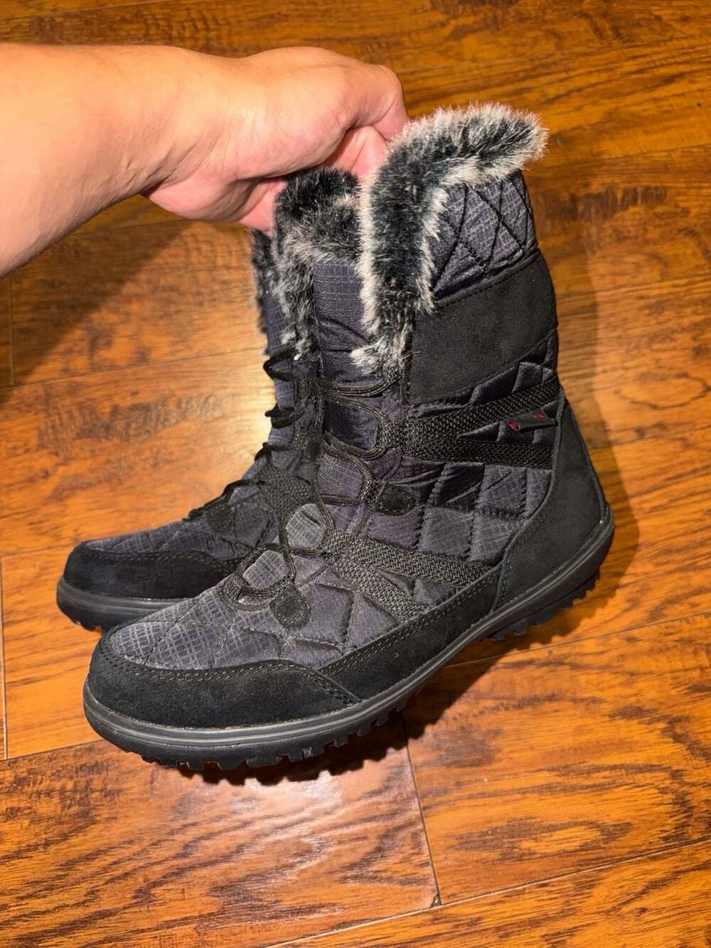 L.L. Bean Women's Quilted Faux Fur Snow Boots Black